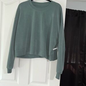 Lululemon sweatshirt